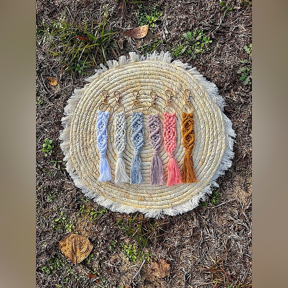 Boho braided keychains - Picture 9 of 12